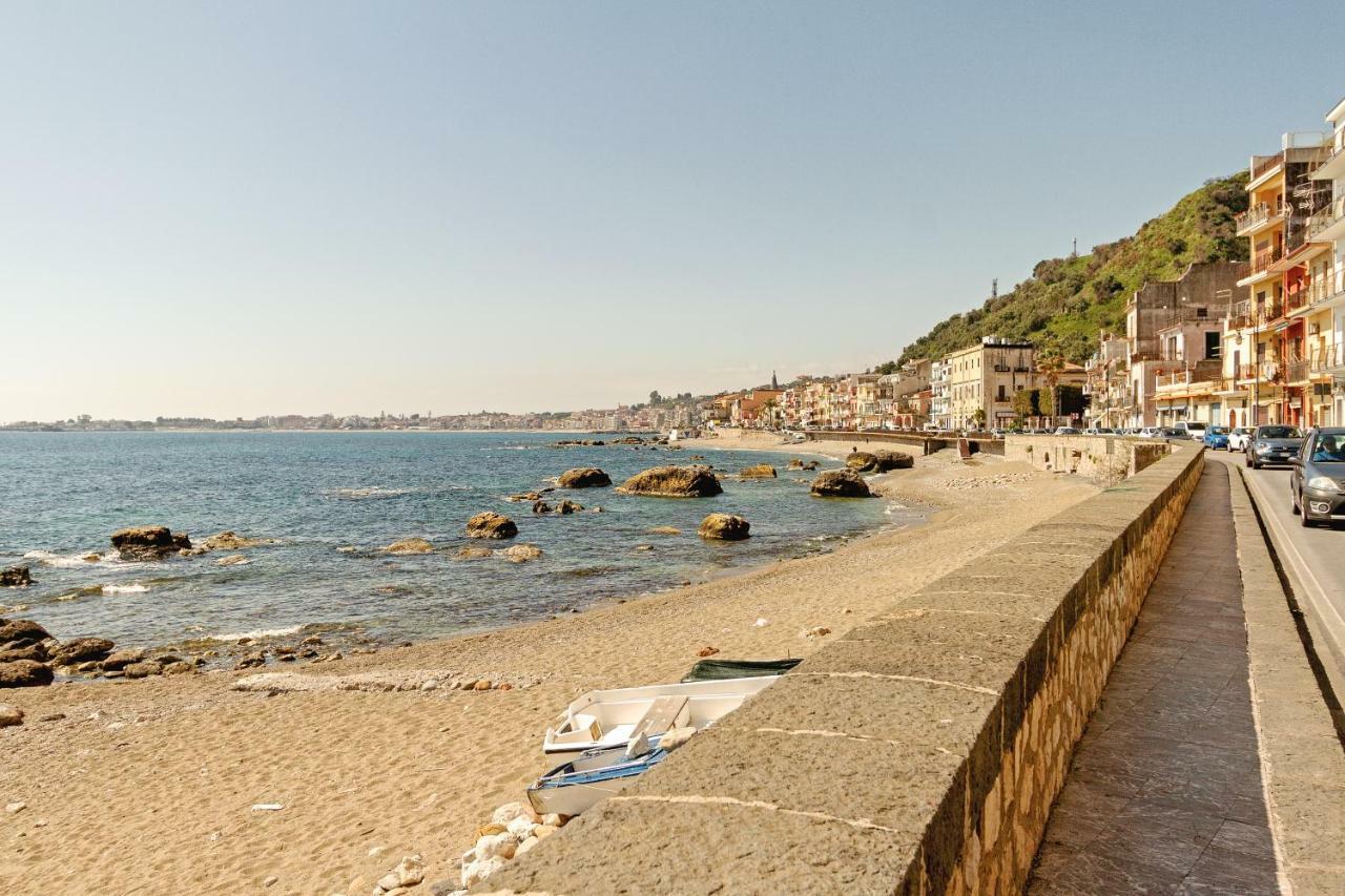 Seaview Terrace Sunny Apartment Giardini Naxos Luaran gambar